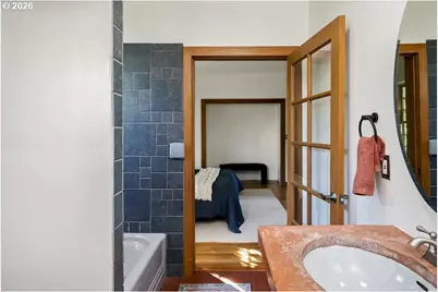 6126 NE 12th Ave, Portland, OR 97211 - Photo 18