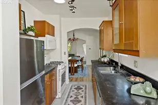 6126 NE 12th Ave, Portland, OR 97211 - Photo 10