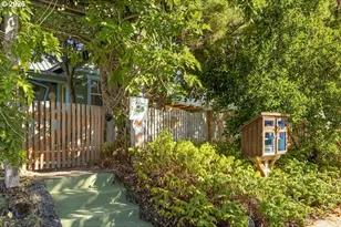 6126 NE 12th Ave, Portland, OR 97211 - Photo 42