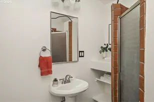 6126 NE 12th Ave, Portland, OR 97211 - Photo 24