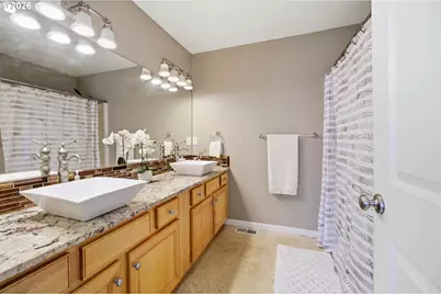 272 Laurine St NE, Salem, OR 97301 - Photo 8