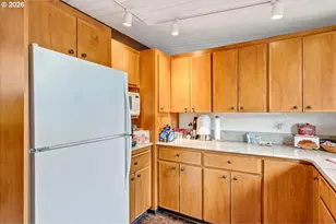 2505 NW Pendleton Pl, Corvallis, OR 97330 - Photo 10