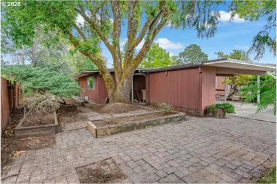 2505 NW Pendleton Pl, Corvallis, OR 97330 - Photo 2