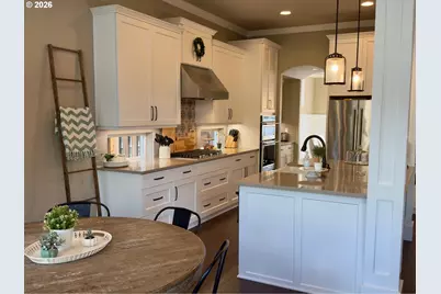 15315 SE Lewis St, Happy Valley, OR 97086 - Photo 10