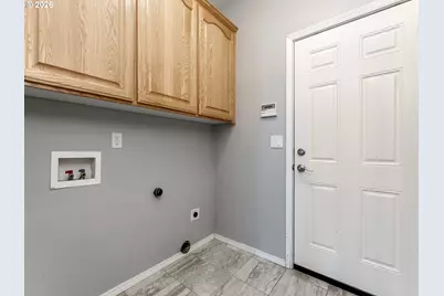 2687 NW Oak Ridge Dr, McMinnville, OR 97128 - Photo 16