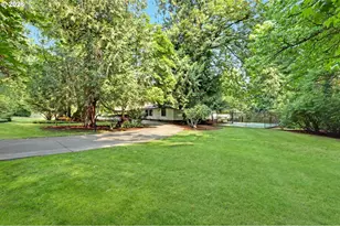 4004 SW Scholls Ferry Rd, Portland, OR 97221 - Photo 42