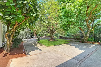 4004 SW Scholls Ferry Rd, Portland, OR 97221 - Photo 34