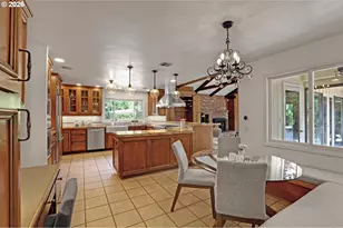 4004 SW Scholls Ferry Rd, Portland, OR 97221 - Photo 22