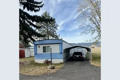 1809 26th St, La Grande, OR 97850 - Photo 2