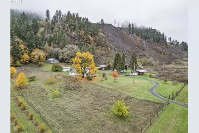 27403 State Highway 38, Elkton, OR 97436 - Photo 4