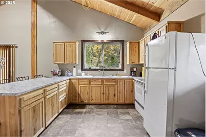 27403 State Highway 38, Elkton, OR 97436 - Photo 42