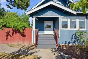 2704 SE 84th Ave, Portland, OR 97266 - Photo 4