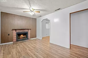 4690 Idaho Ave, Salem, OR 97305 - Photo 10