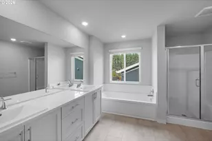 16633 SE Multnomah Falls Dr, Happy Valley, OR 97086 - Photo 14