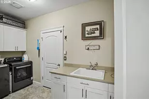 5918 Sorrento St, Salem, OR 97306 - Photo 12