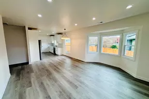 4224 SE 31st Ave, Portland, OR 97202 - Photo 2