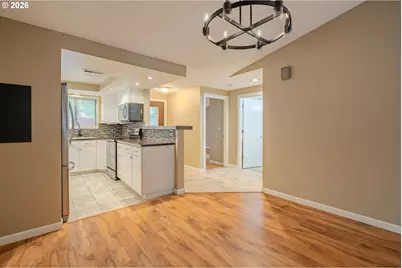 13820 NW 10th Ct #E, Vancouver, WA 98685 - Photo 8