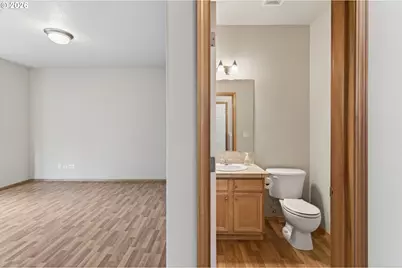 6628 SE Reedway St, Portland, OR 97206 - Photo 12