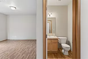 6628 SE Reedway St, Portland, OR 97206 - Photo 12