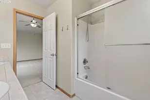 6628 SE Reedway St, Portland, OR 97206 - Photo 16