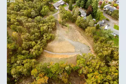 800 SE 5th St, Oakland, OR 97462 - Photo 14