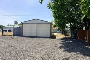 797 Diagonal Blvd, Hermiston, OR 97838 - Photo 2