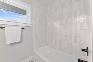 5834 N Atlantic Ave, Portland, OR 97217 - Photo 38