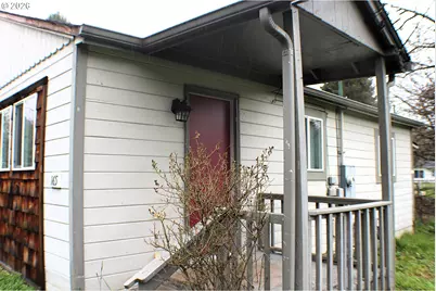 165 NE Oak St, Myrtle Creek, OR 97457 - Photo 2