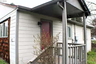 165 NE Oak St, Myrtle Creek, OR 97457 - Photo 2
