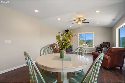 32422 NE Clearwater Dr, Yacolt, WA 98675 - Photo 12