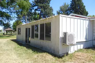 750 W Quince Ave, Hermiston, OR 97838 - Photo 4