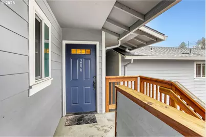 3925 SW Multnomah Blvd #206, Portland, OR 97219 - Photo 2