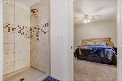 3925 SW Multnomah Blvd #206, Portland, OR 97219 - Photo 16