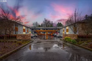 3925 SW Multnomah Blvd, Portland, OR 97219 - Photo 24