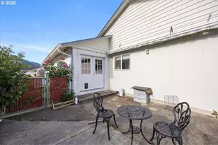 780 SE Redwood Ave, Myrtle Creek, OR 97457 - Photo 20