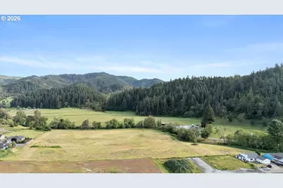 780 SE Redwood Ave, Myrtle Creek, OR 97457 - Photo 32