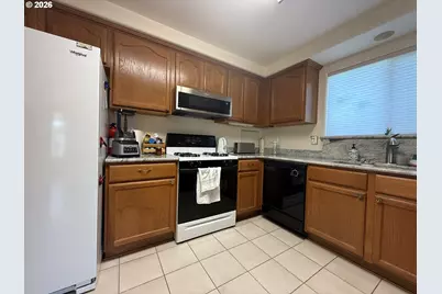 780 SE Redwood Ave, Myrtle Creek, OR 97457 - Photo 16