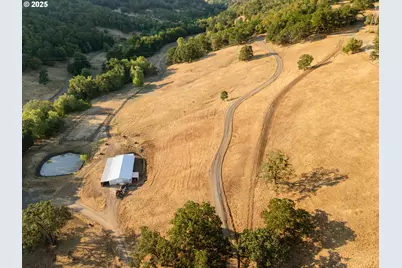 629 Buell Ln, Roseburg, OR 97471 - Photo 32