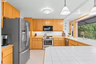 420 Lynnbrook Dr, Eugene, OR 97404 - Photo 14