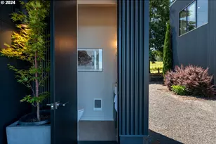 20600 NE Overlook Dr, Dundee, OR 97115 - Photo 32