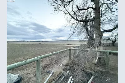 4308 NE Collins Dr, Madras, OR 97741 - Photo 8