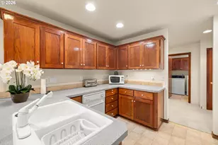 1732 SE 28th Ct, Gresham, OR 97080 - Photo 16