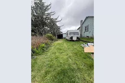262 N Marple St, Coos Bay, OR 97420 - Photo 24