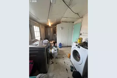 262 N Marple St, Coos Bay, OR 97420 - Photo 12