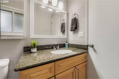 1833 NE 157th Ave, Portland, OR 97230 - Photo 18