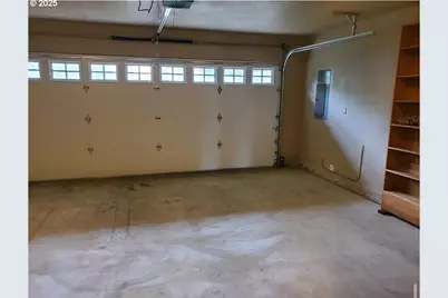 6011 NE Mason St, Portland, OR 97218 - Photo 10