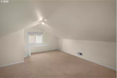 404 S Dakota St, Portland, OR 97239 - Photo 18