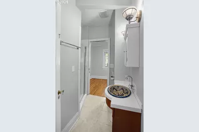 404 S Dakota St, Portland, OR 97239 - Photo 12