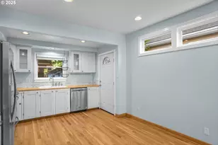 404 S Dakota St, Portland, OR 97239 - Photo 10