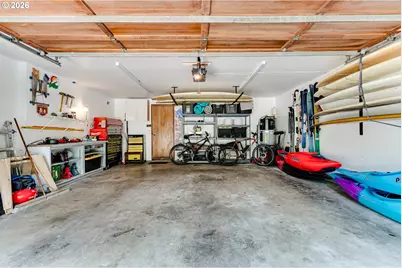 1695 Cameo Dr, Eugene, OR 97405 - Photo 40
